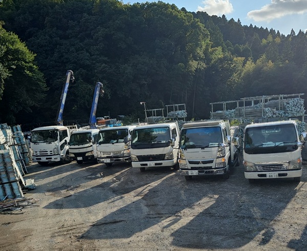 1年目で400万円近い年収も可能です！女性も活躍中！