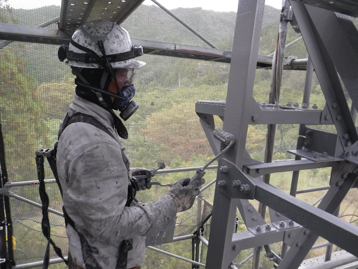 携帯基地局鉄塔などの塗装現場管理スタッフ！